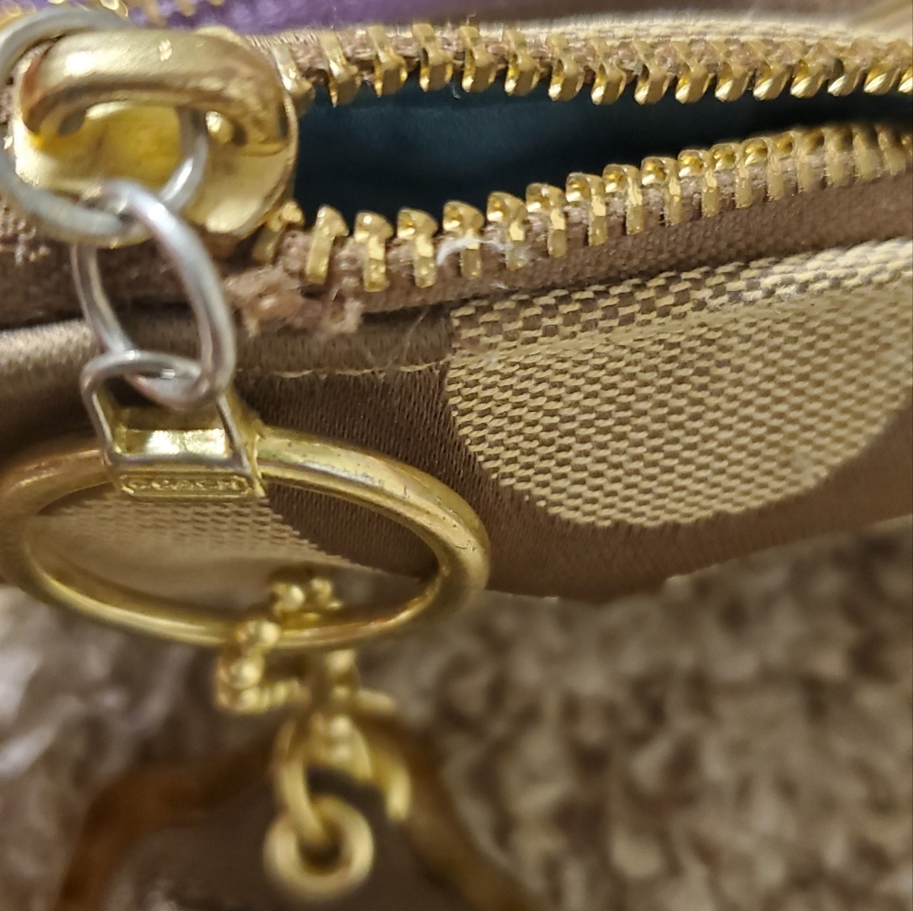 Coach purse - Picture 3 of 5